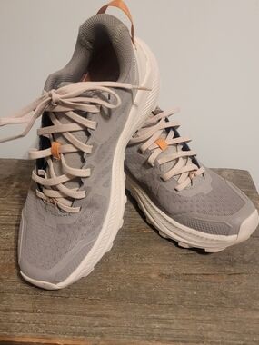 Oboz Women’s Neutral Grey Lace-Up Athletic Sneakers with Peach Accents
